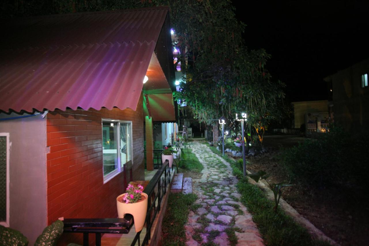 Apartamento Ngoc'S Garden House Phong Nha Exterior foto